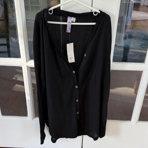 Alya Black Ribbed Button-Front Top 🌿